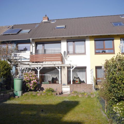 Reihenmittelhaus in familienfreundlicher Lage von Bremen ...